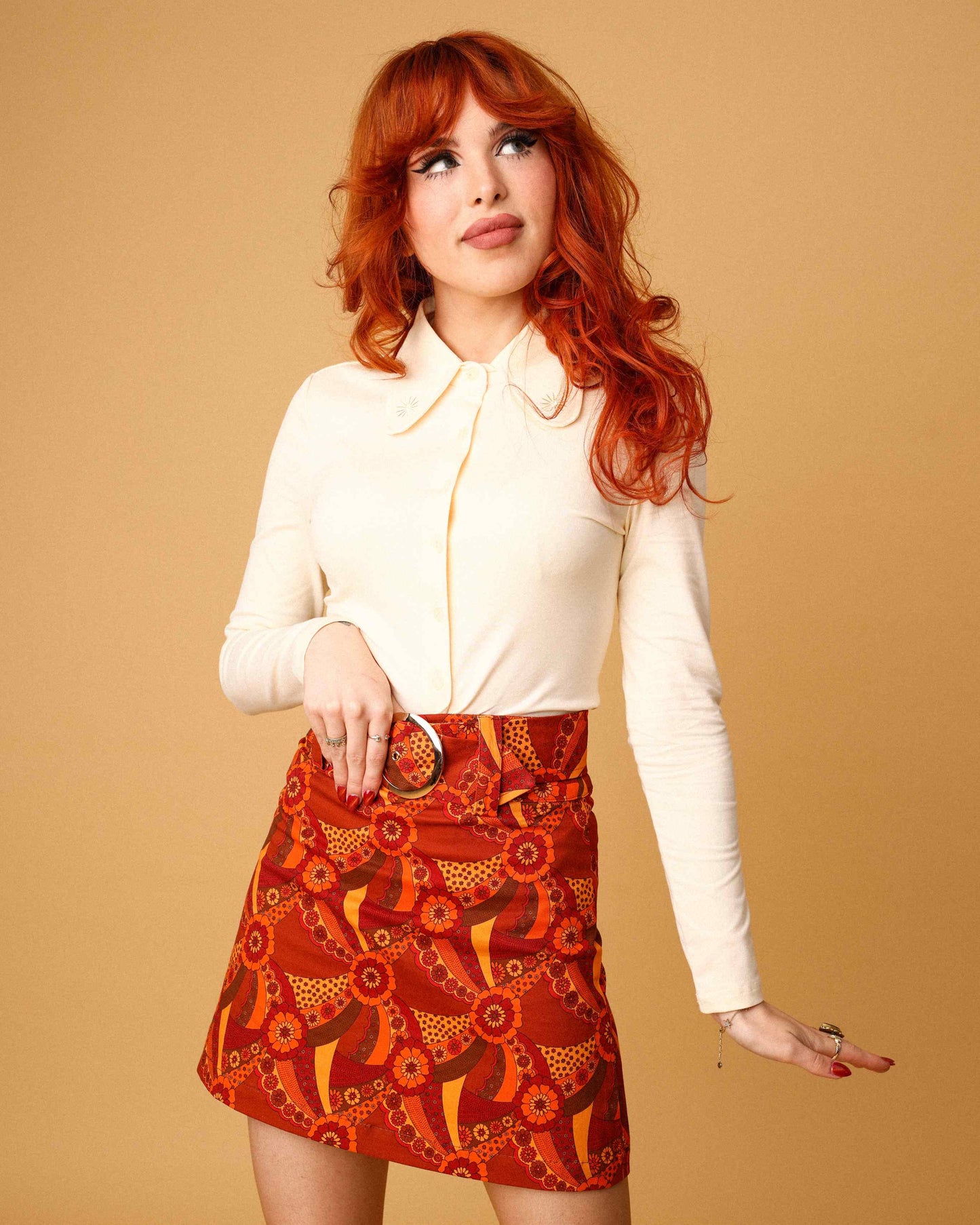 Daisy - Embroidered Beagle Collar Shirt - Cream