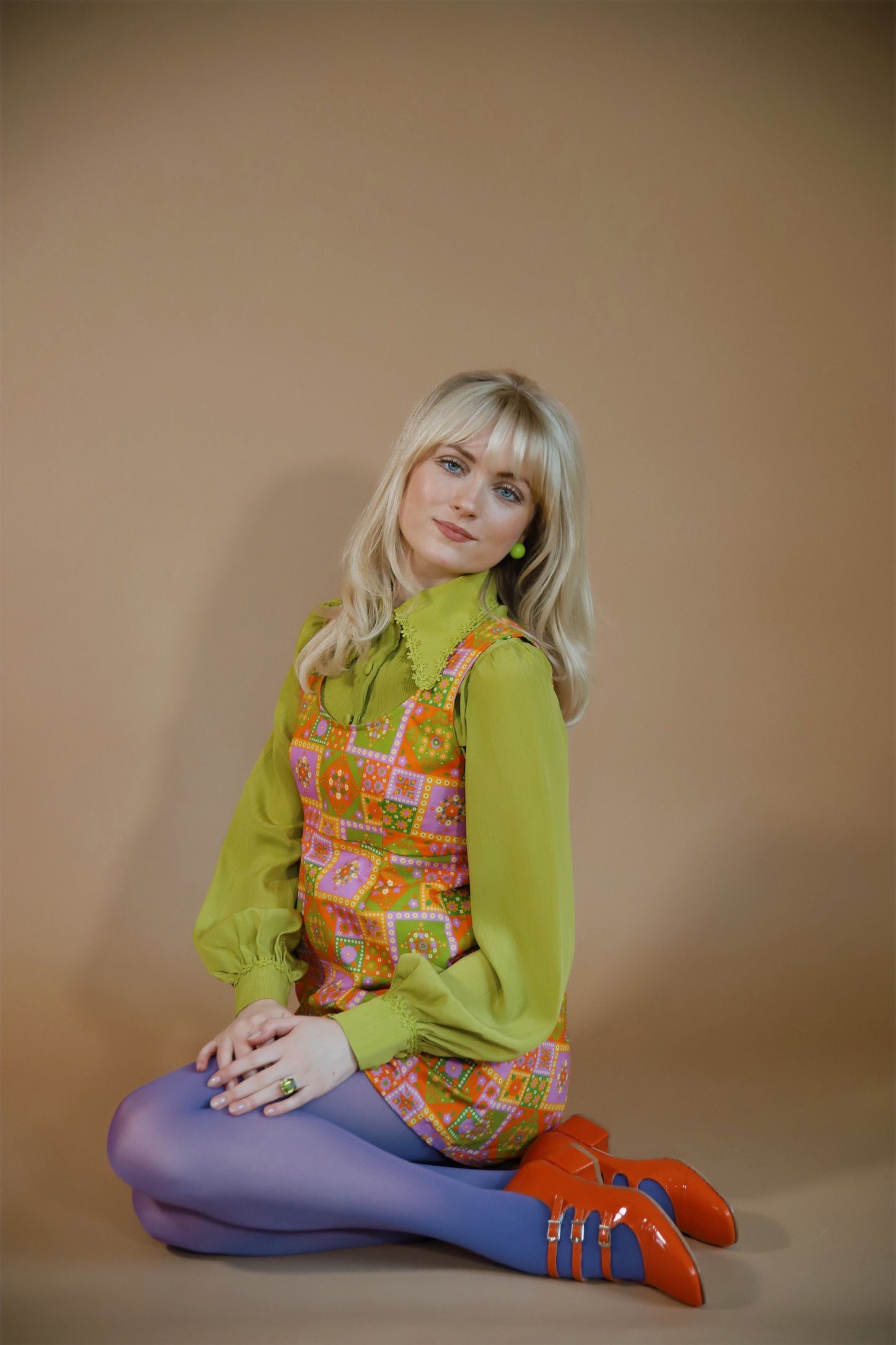 Marianne - Flower Tipped Collar Blouse - Lime