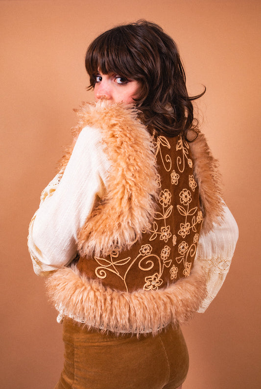 Whiskey - Embroidered Fur Collar Waistcoat