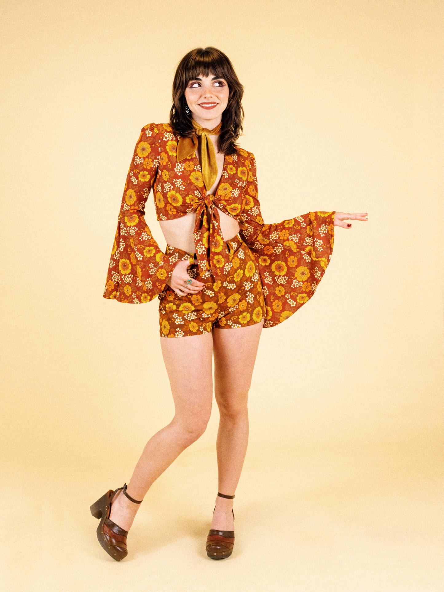 Solstice Shorts - Canyon Bloom - Brown