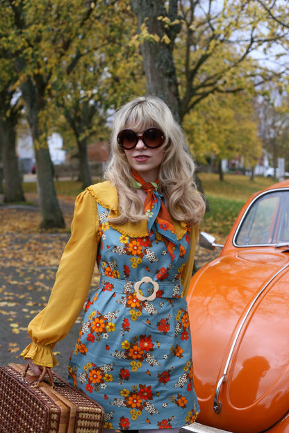 Lola - Pinafore Dress - Country Blooms