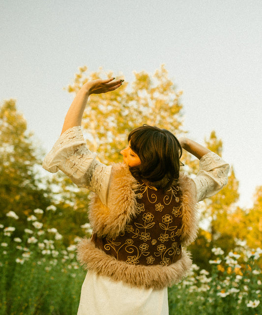 Whiskey - Embroidered Fur Collar Waistcoat