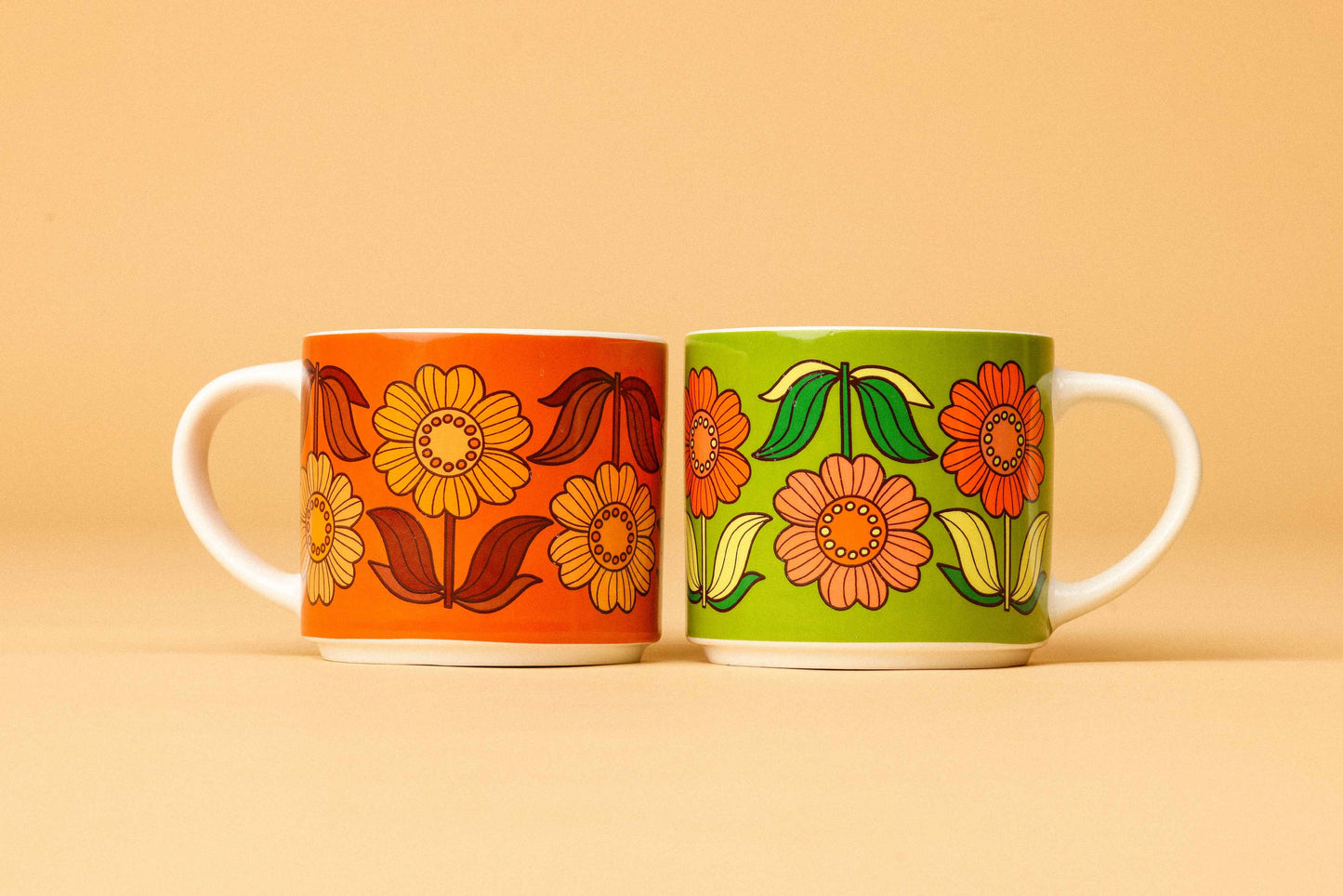 Dahlia Delight - Green Flower Mug