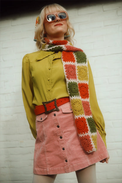 Marianne - Flower Tipped Collar Blouse - Lime